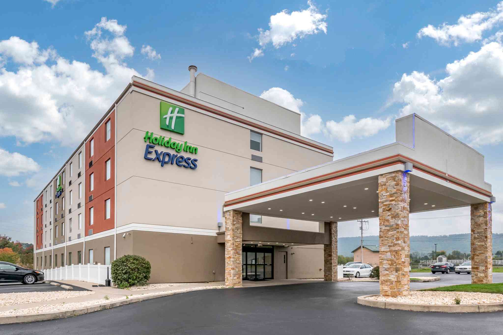Holiday Inn Express Jonestown - Ft. Indiantown Gap в Джонстаун, PA