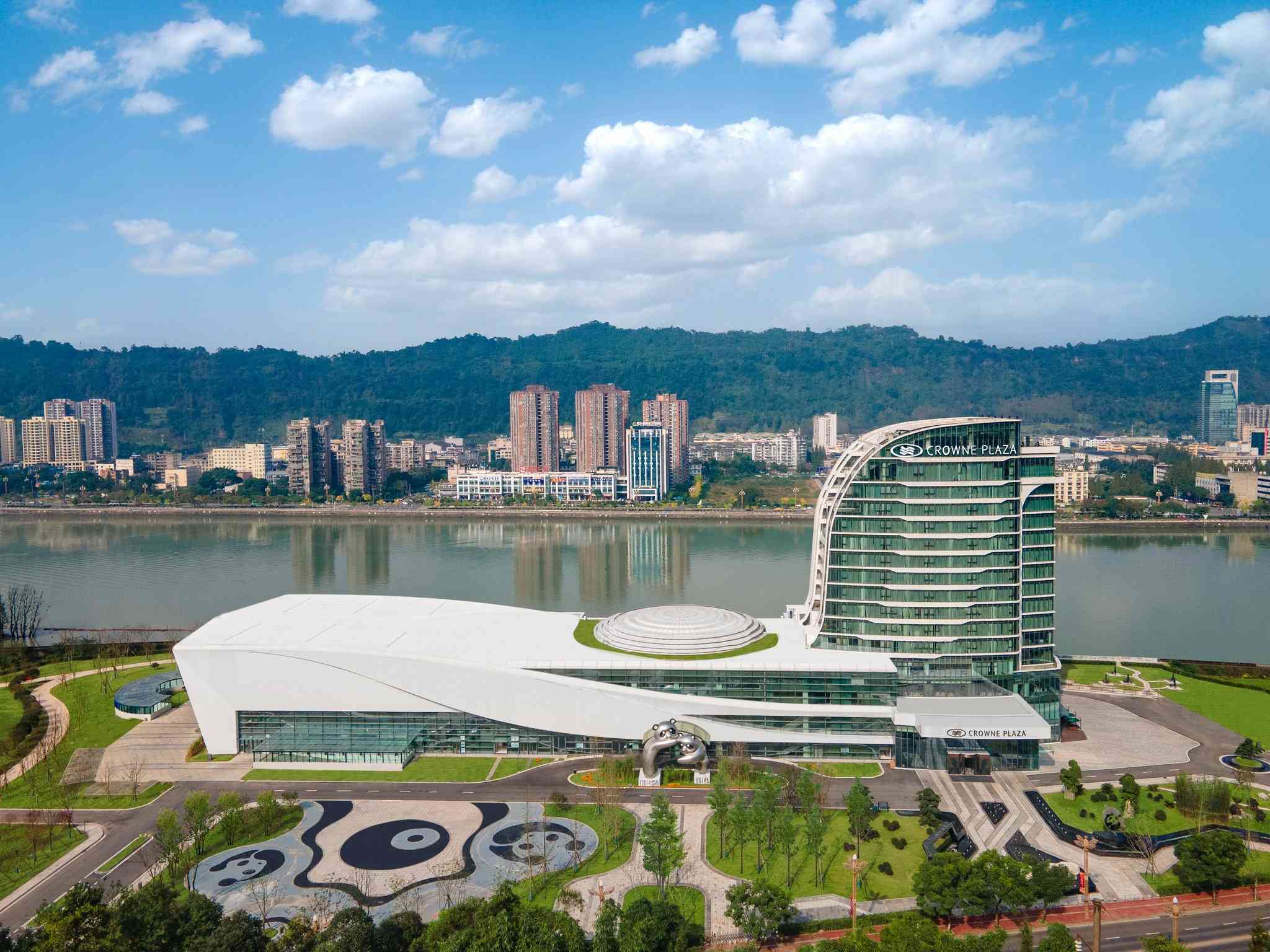 Crowne Plaza Ya'an, Ya'an, CN