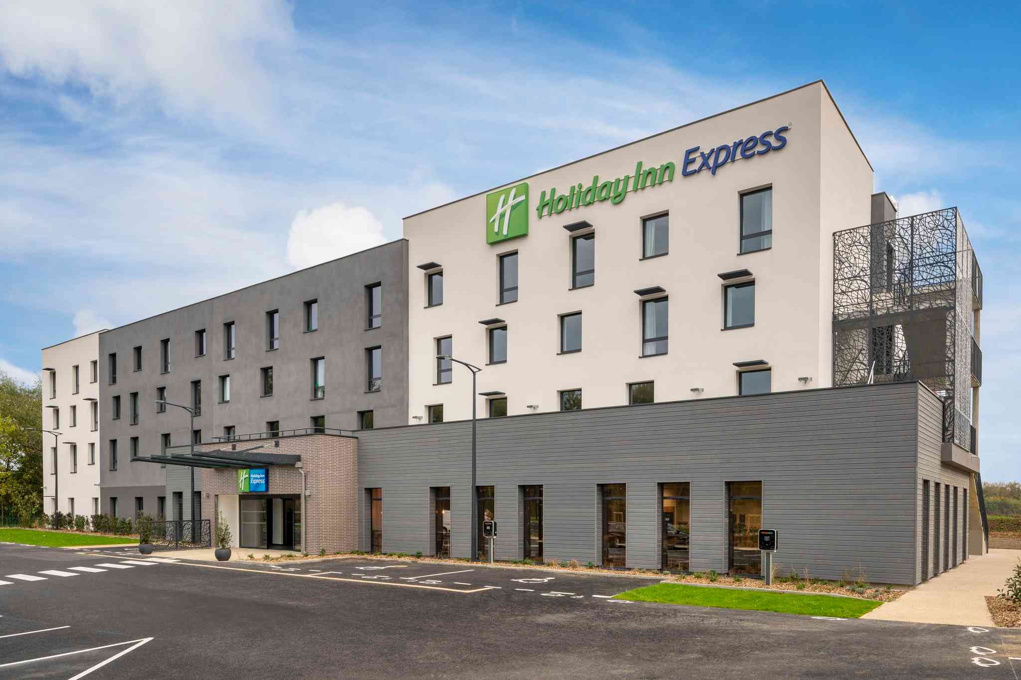 Holiday Inn Express Marne-la-Vallée Val d'Europe, Bailly-Romainvilliers, FR