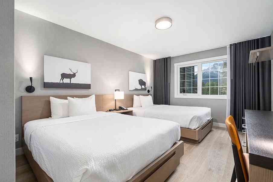 Lake Louise Inn a CA