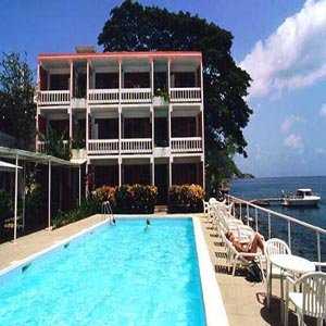 Roseau, DM 的 Anchorage Hotel Whale Watch And Dive Centre