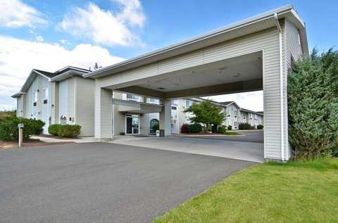 La Grande, OR 的 Best Western Plus Rama Inn & Suites