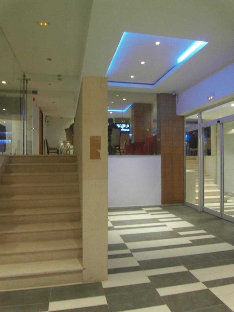 Tunis, TN 的 Golf Royal Hotel