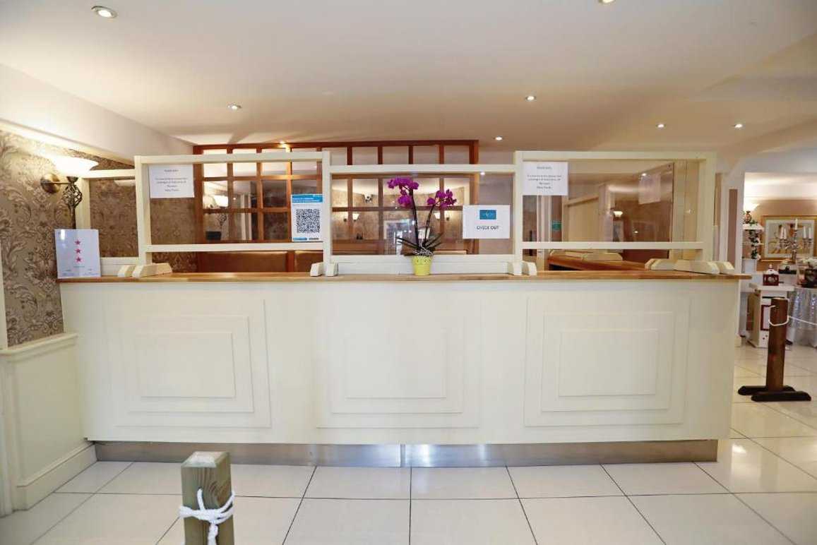 Classic British - The Beaches Hotel, Prestatyn, GB3