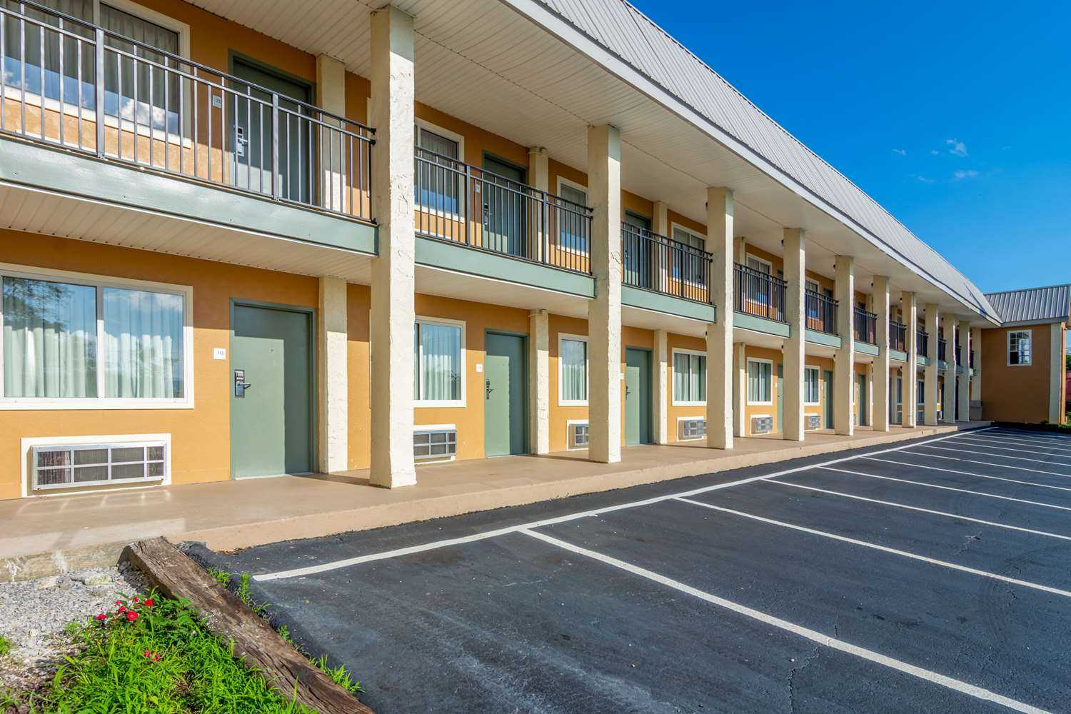 Econo Lodge East Ridge in East Ridge, TN