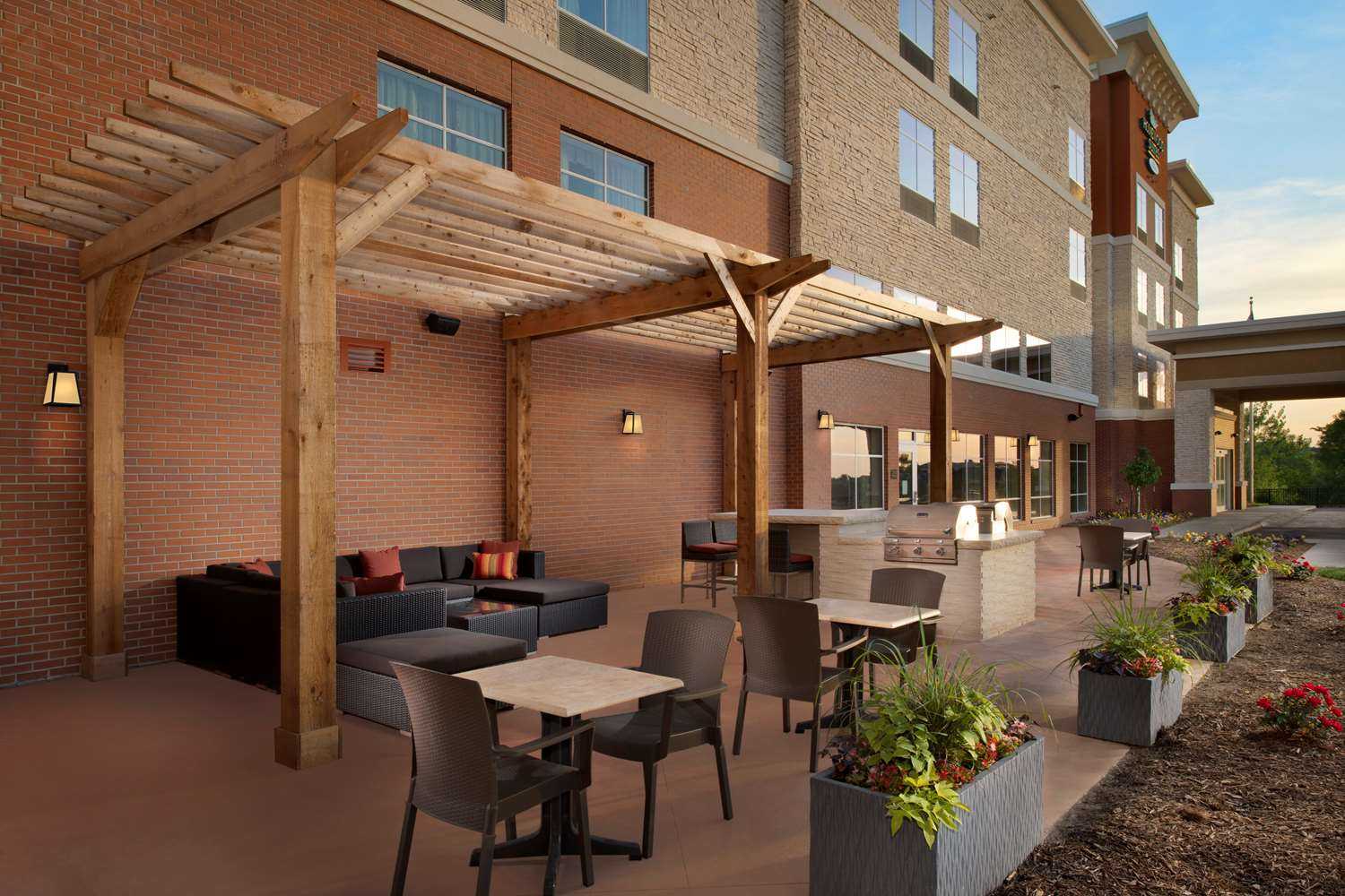 Homewood Suites by Hilton Kansas City Speedway a Kansas City, KS