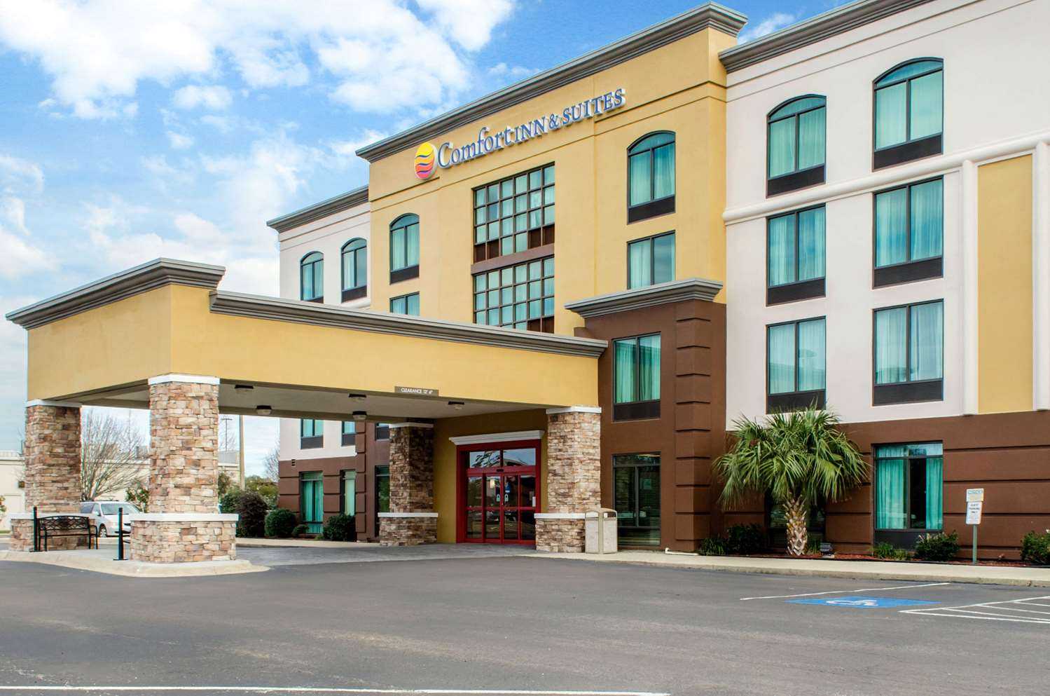 Comfort Inn and Suites Biloxi-DIberville, Biloxi, MS