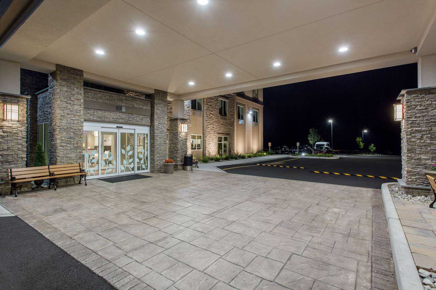 Sleep Inn and Suites Monroe - Woodbury в Monroe, NY