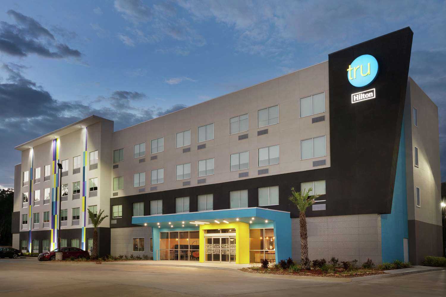 Tru by Hilton Lake Charles in Lake Charles, LA