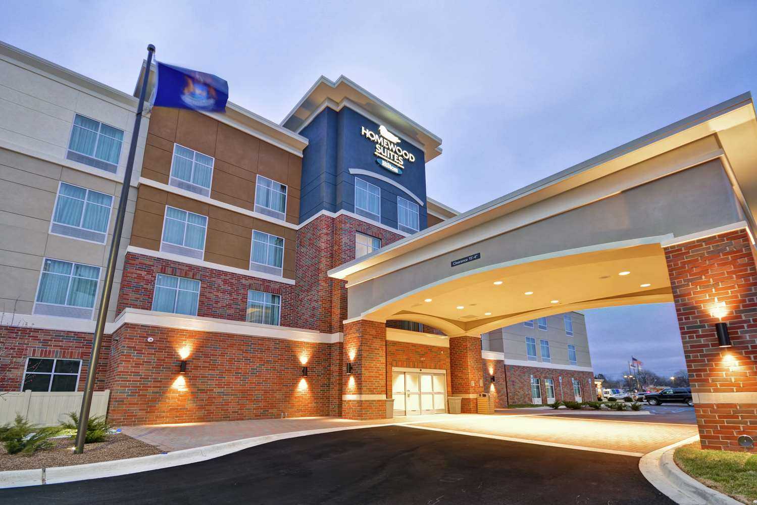 Homewood Suites by Hilton Warren Detroit в Warren, MI