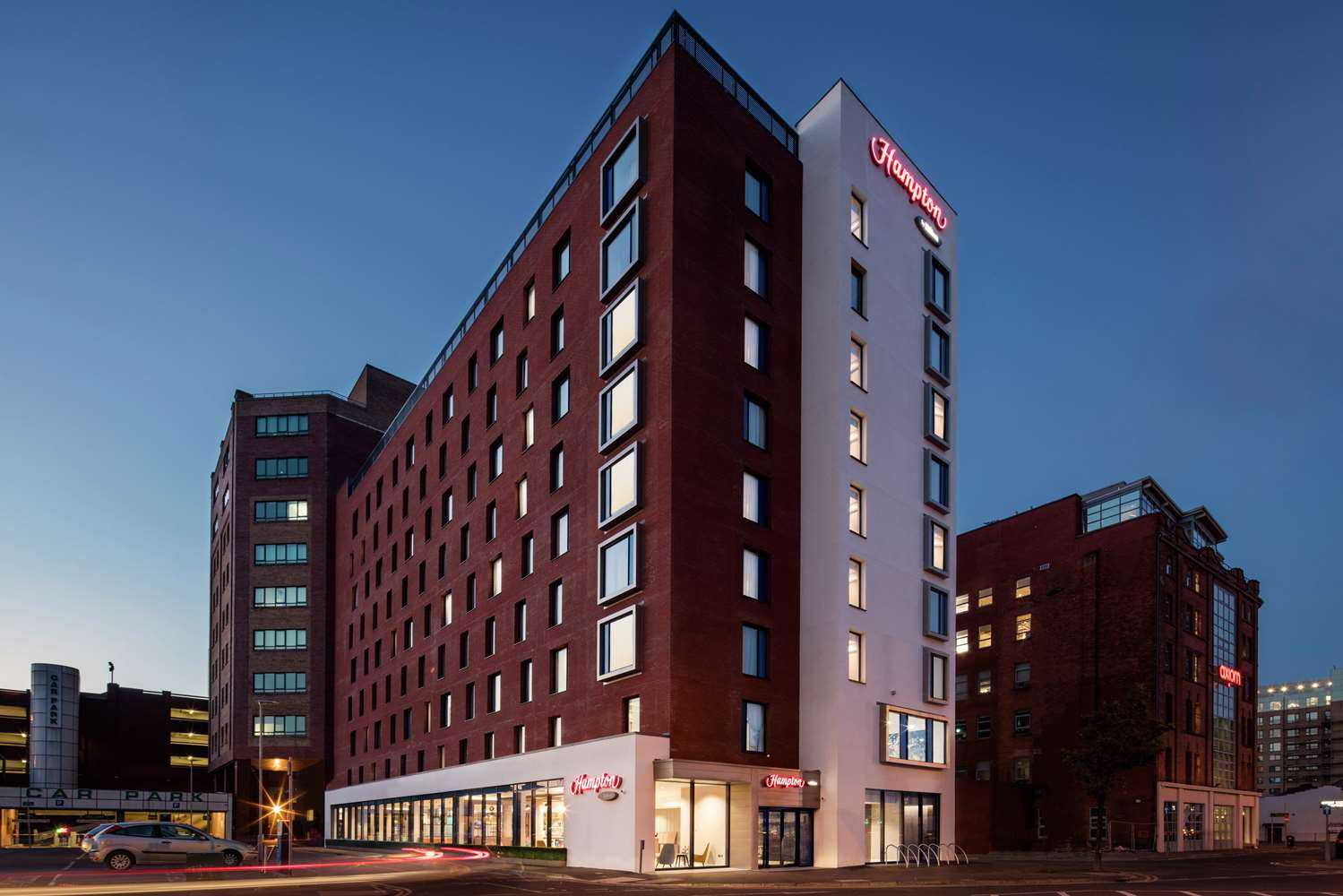Belfast, GB4 的 Hampton by Hilton Belfast City Centre
