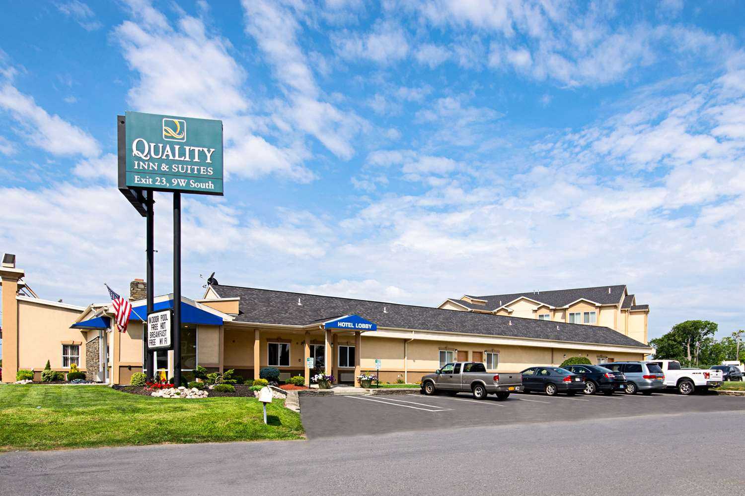 Quality Inn and Suites Glenmont - Albany South, Glenmont, NY