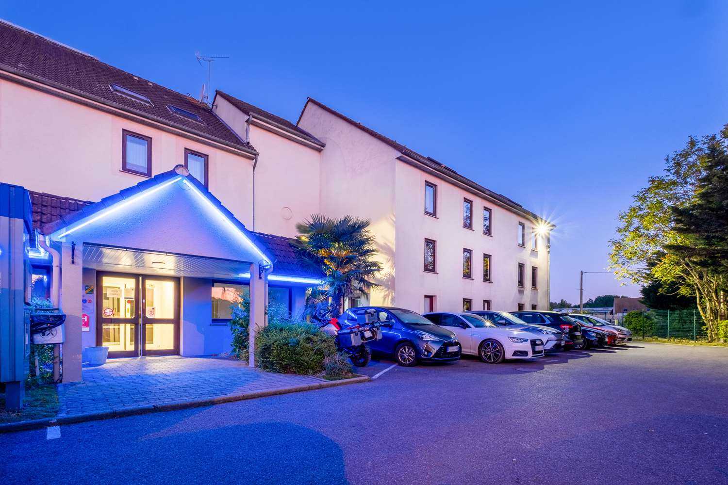 Comfort Hotel Linas - Montlhery, Linas, FR