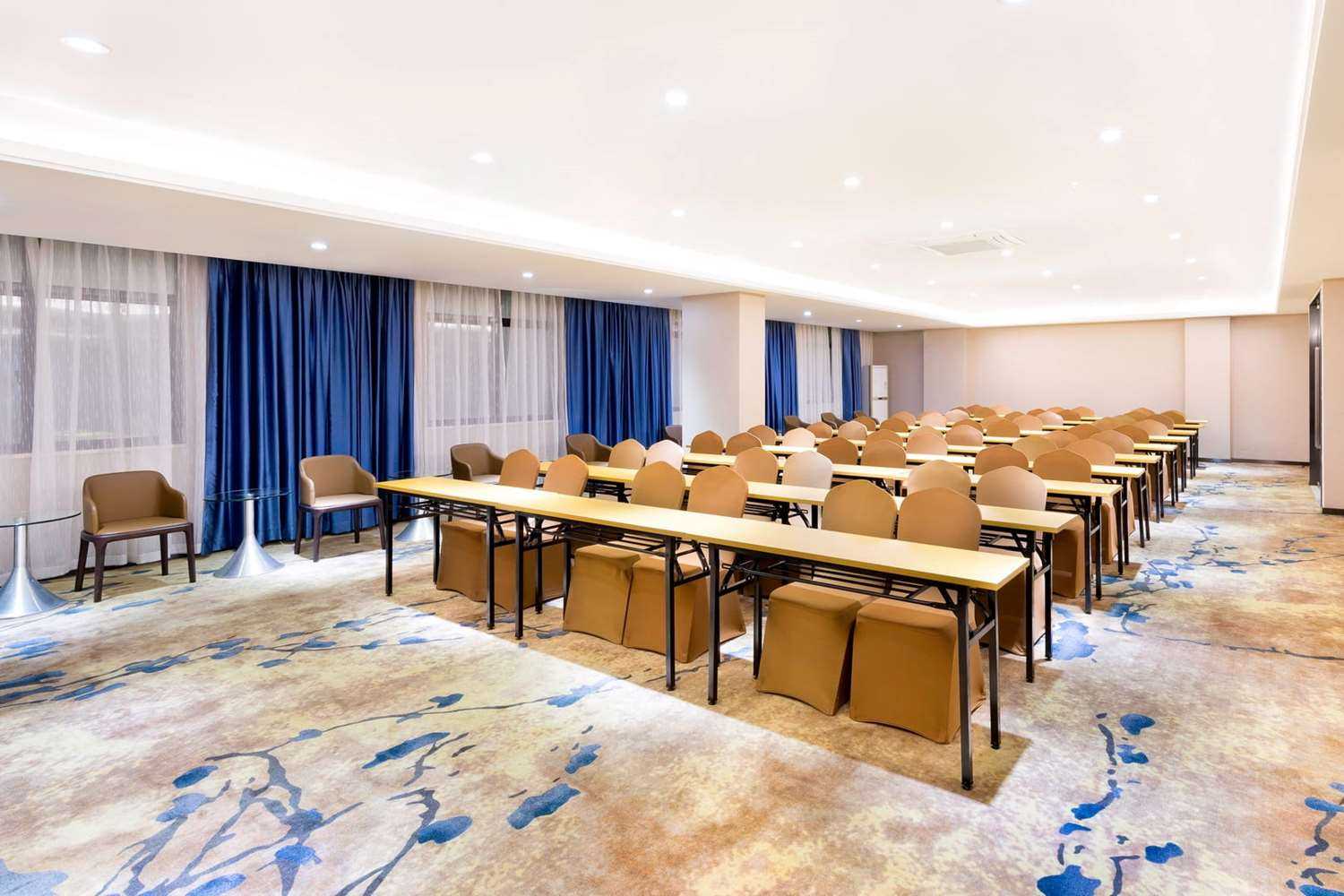 Days Hotel By Wyndham Changle Jinfeng Xinfuyuan a Fuzhou, CN