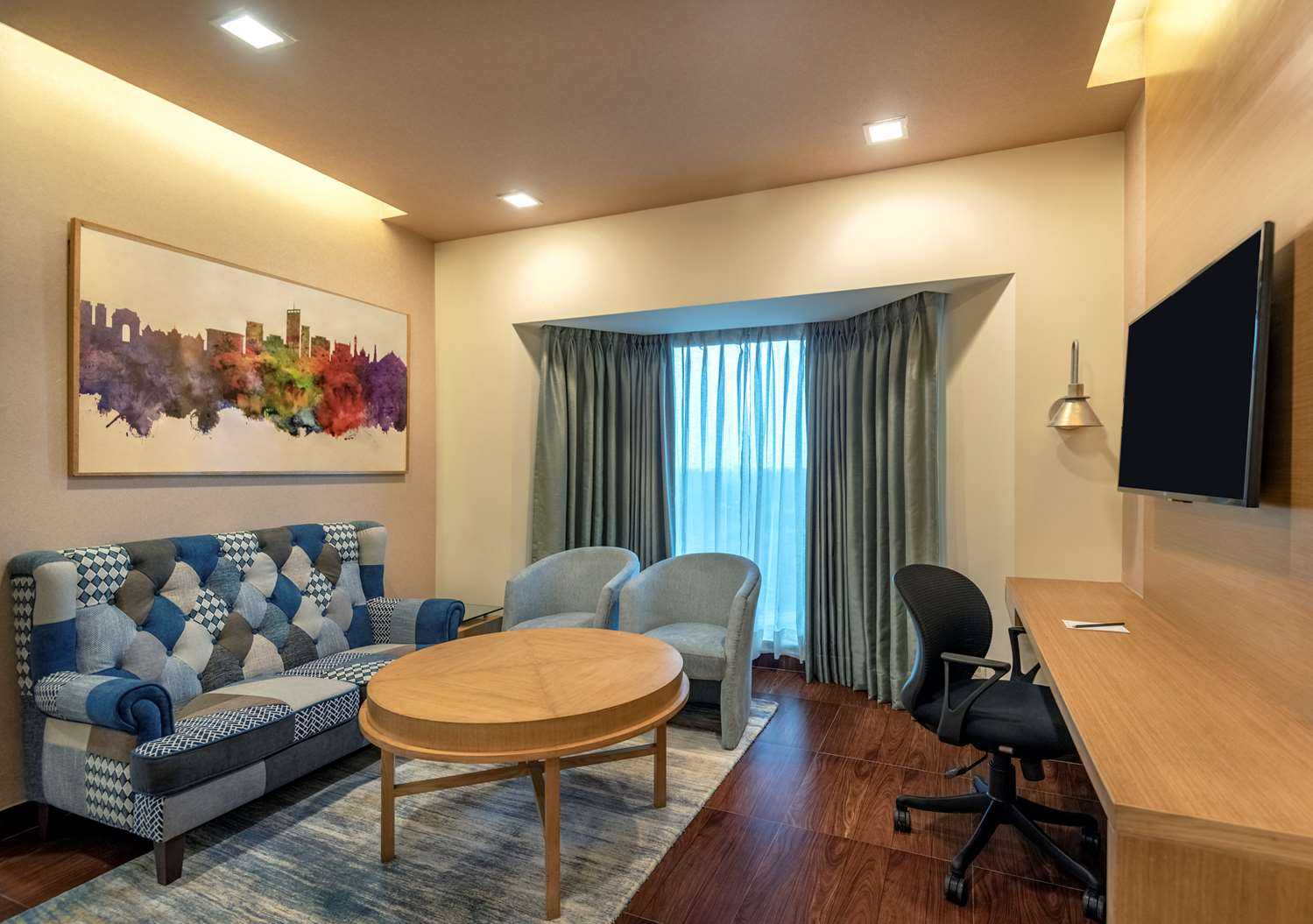 Gurugram, IN 的 Radisson Gurugram Sohna Road City Center