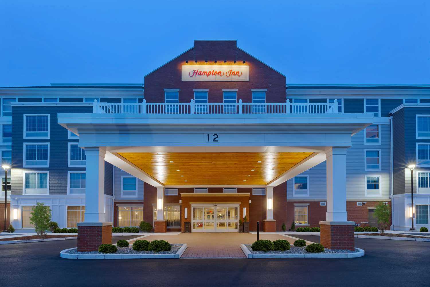 Hampton Inn Cape Cod Canal in Buzzards Bay, MA