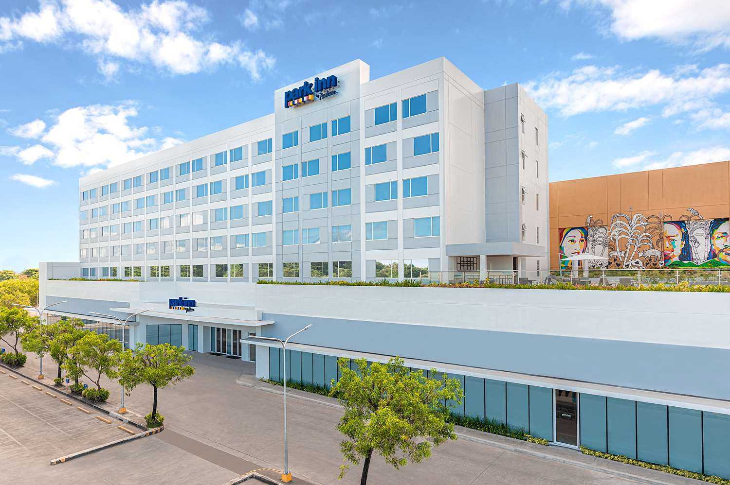 Park Inn by Radisson Bacolod в Bacolod, PH
