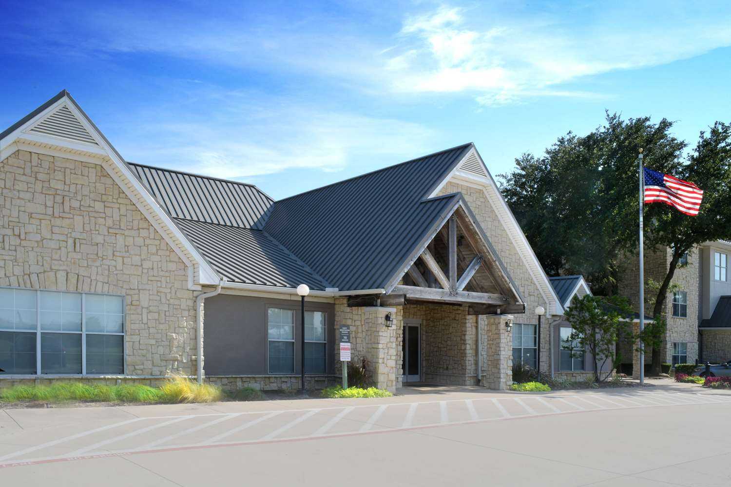 Sonesta ES Suites Fort Worth Fossil Creek в Fort Worth, TX