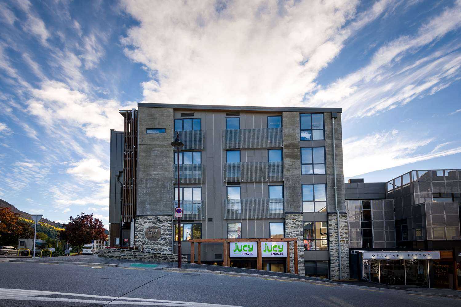 JUCY Snooze Queenstown, Queenstown, NZ