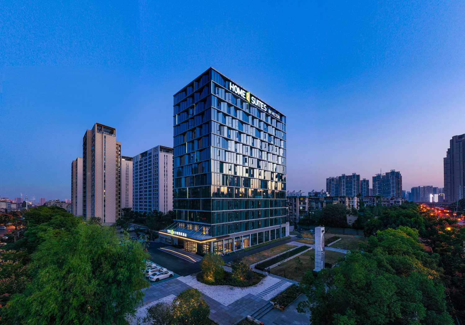 Home2 Suites by Hilton Wuhan Railway Station in Wuhan, CN