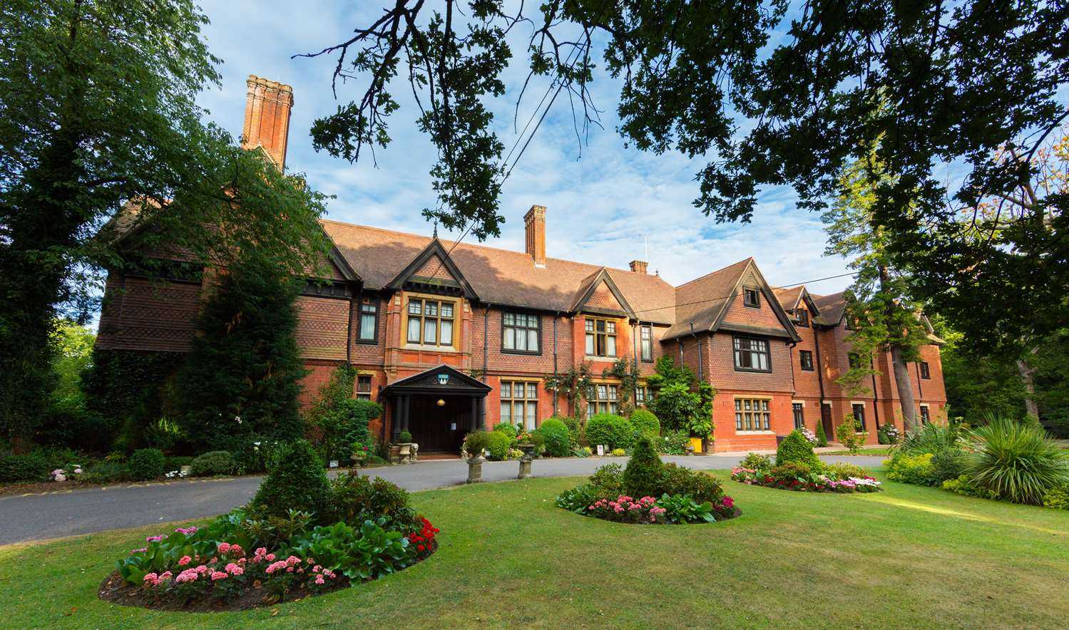 Stanhill Court Hotel, a member of Radisson Individuals in Horley, GB1