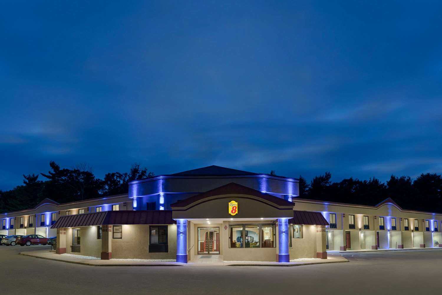 West Greenwich, RI 的 Super 8 by Wyndham West Greenwich/Providence