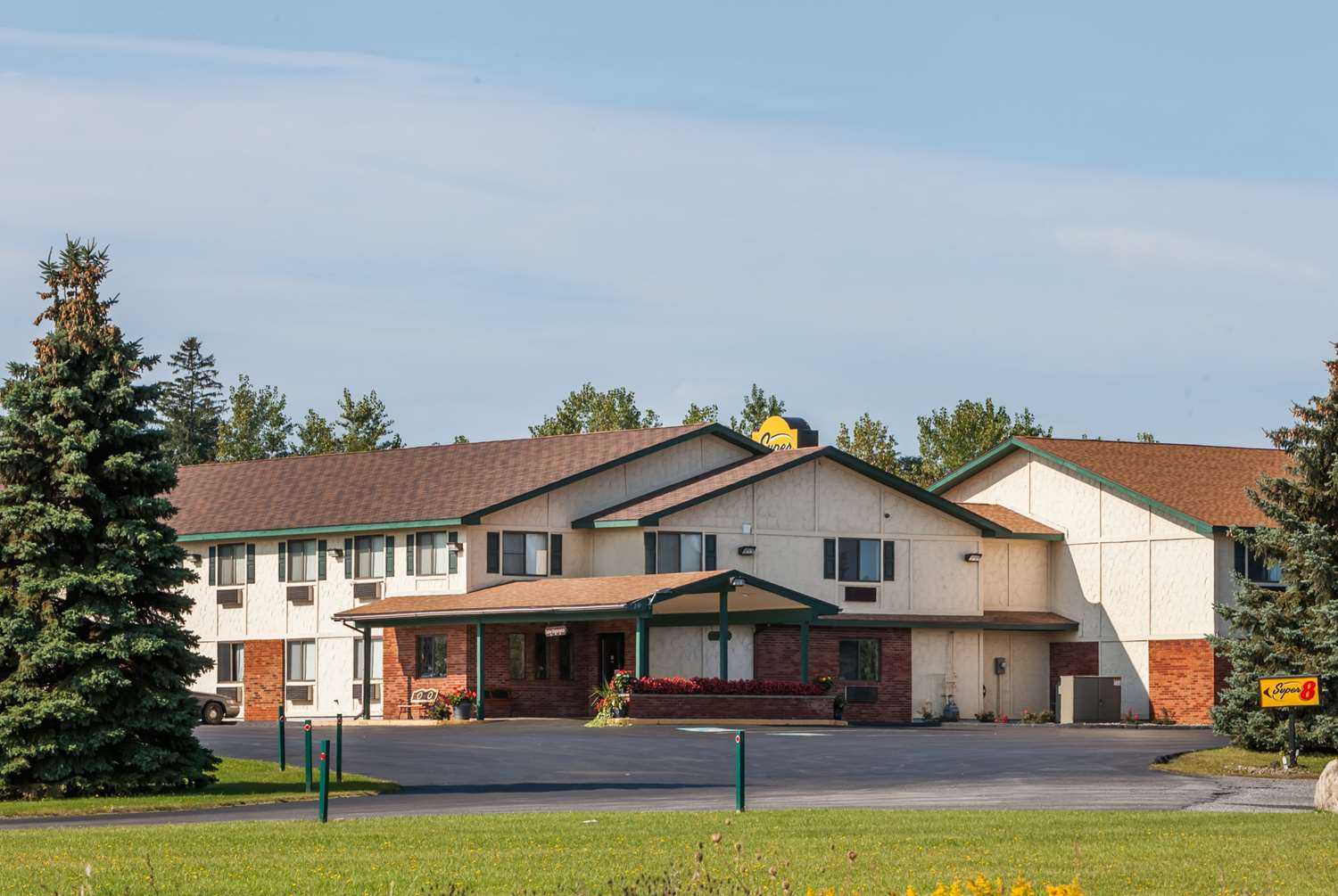 Amsterdam, NY 的 Super 8 by Wyndham Amsterdam