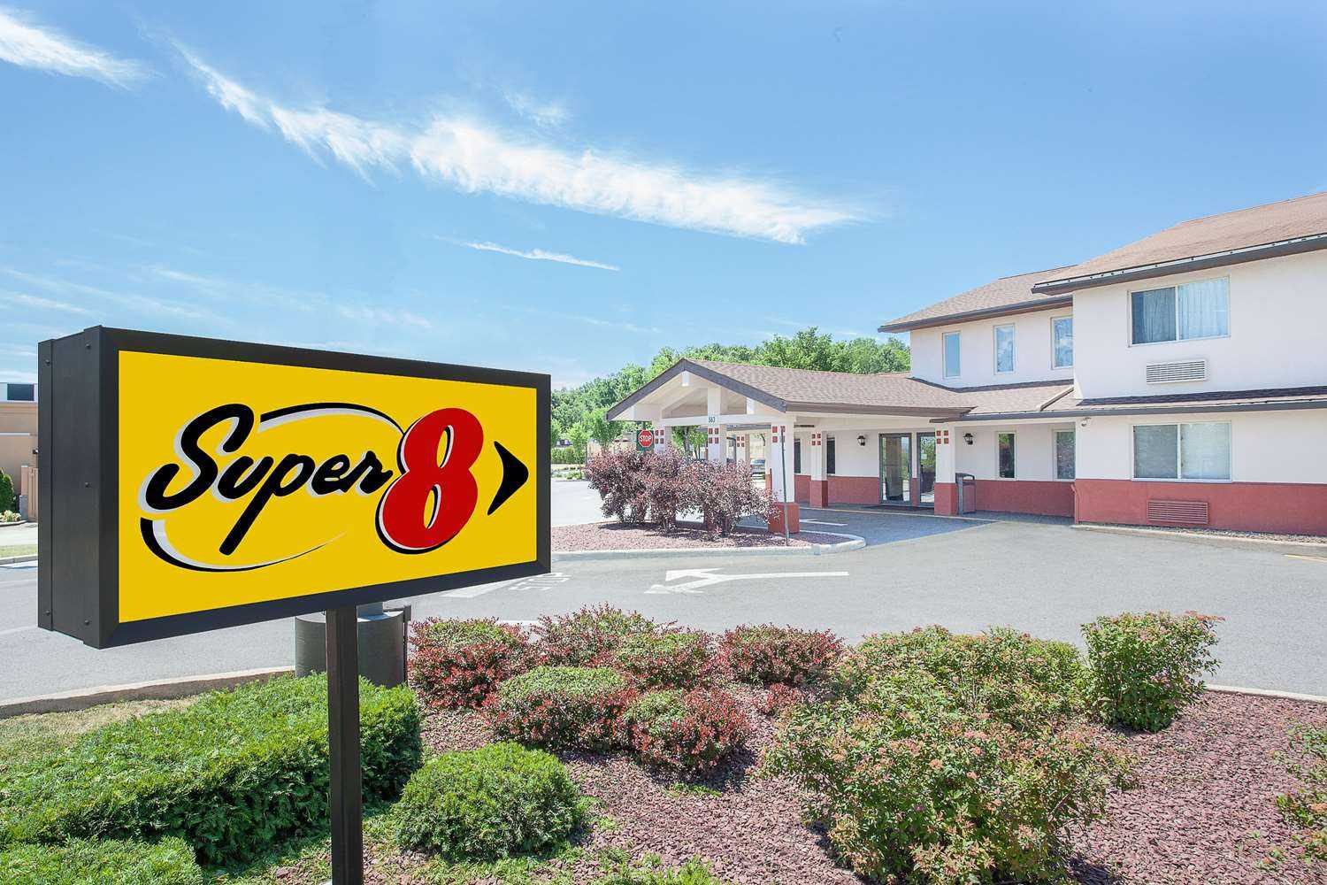 Super 8 by Wyndham Middletown, Middletown, NY