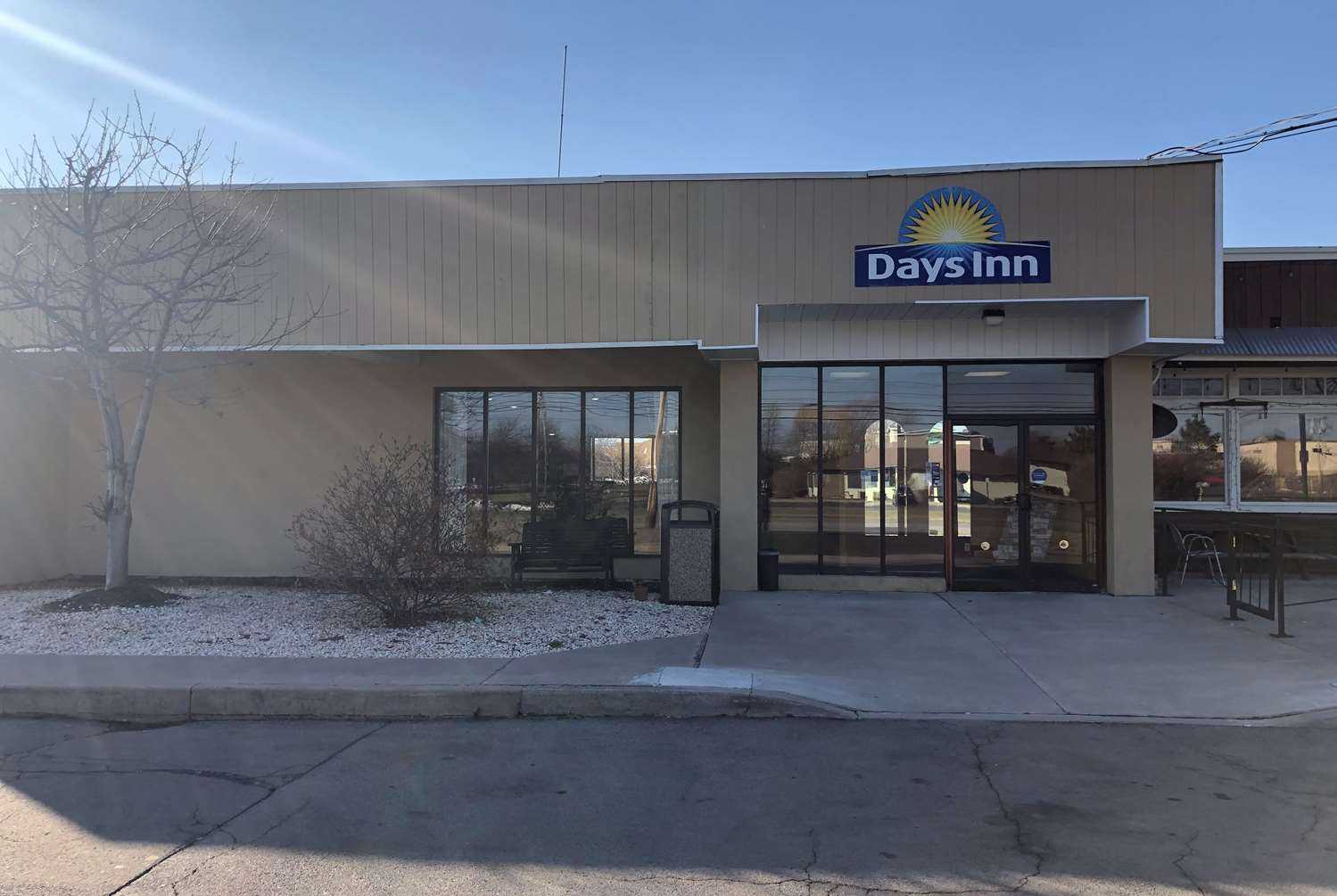 Days Inn by Wyndham Henrietta/Rochester Area in Henrietta, NY