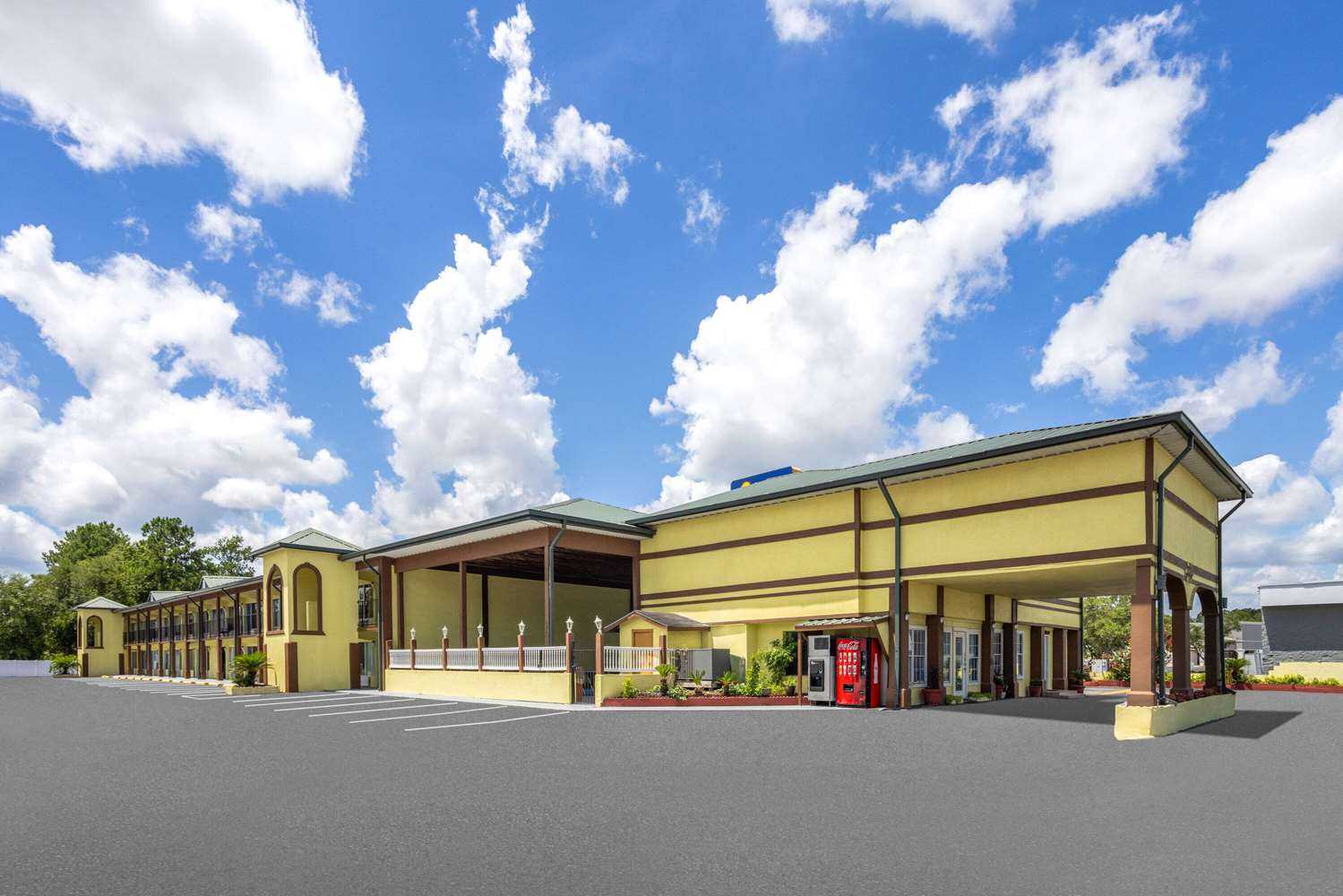 Days Inn by Wyndham Waycross em Waycross, GA