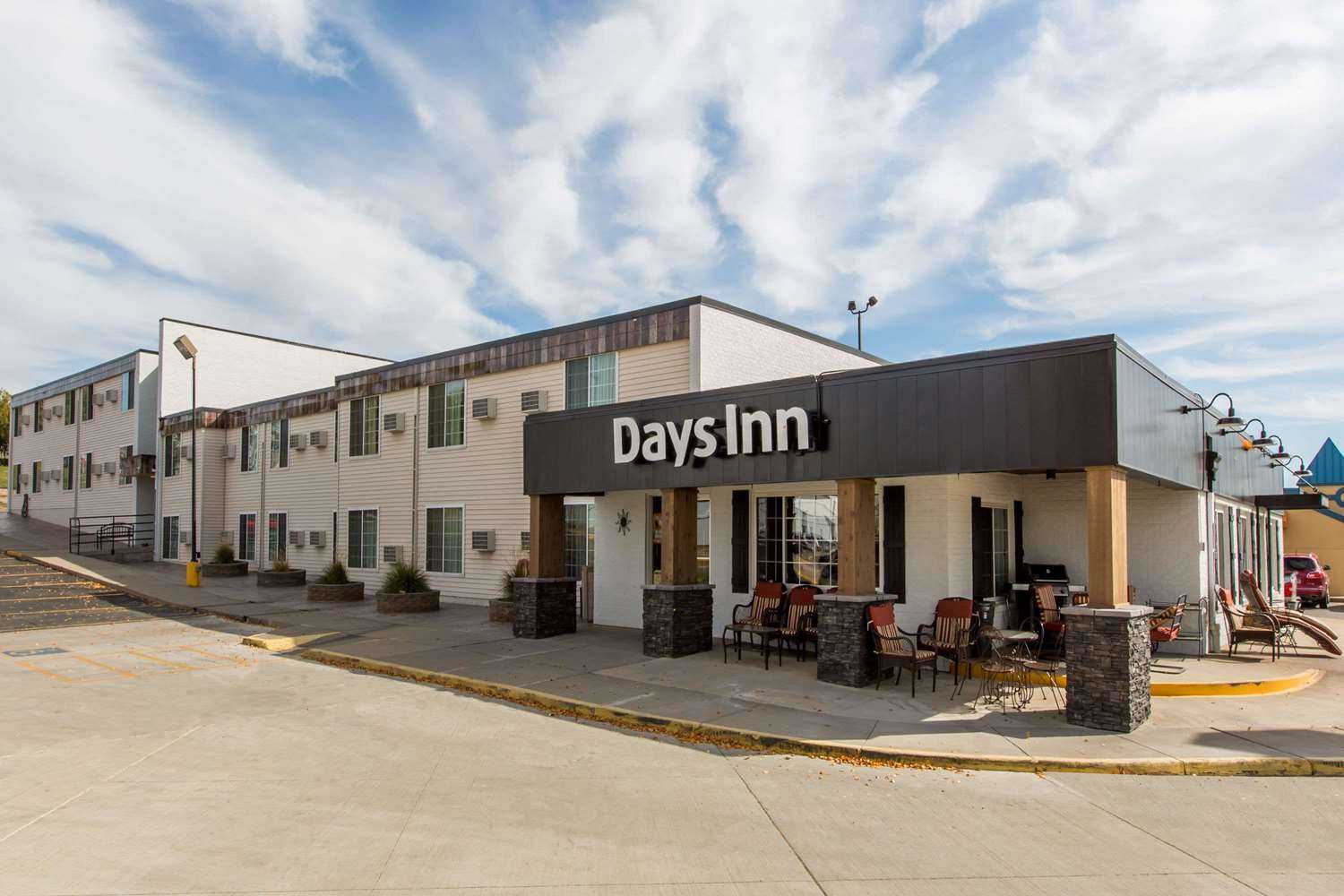 Days Inn by Wyndham Pierre, Pierre, SD