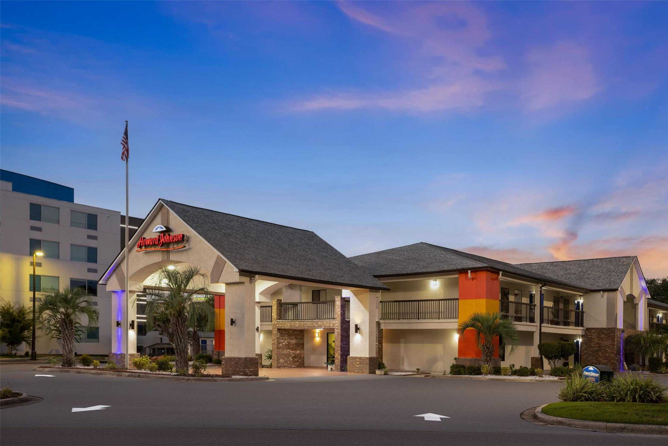 Howard Johnson by Wyndham Savannah GA i Savannah, GA