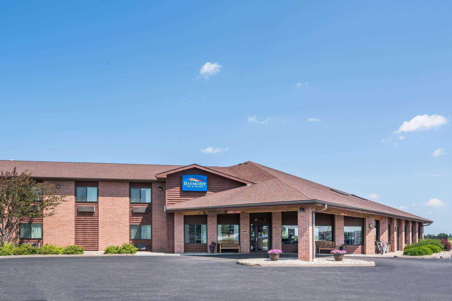 Baymont by Wyndham Marshfield a Marshfield, WI