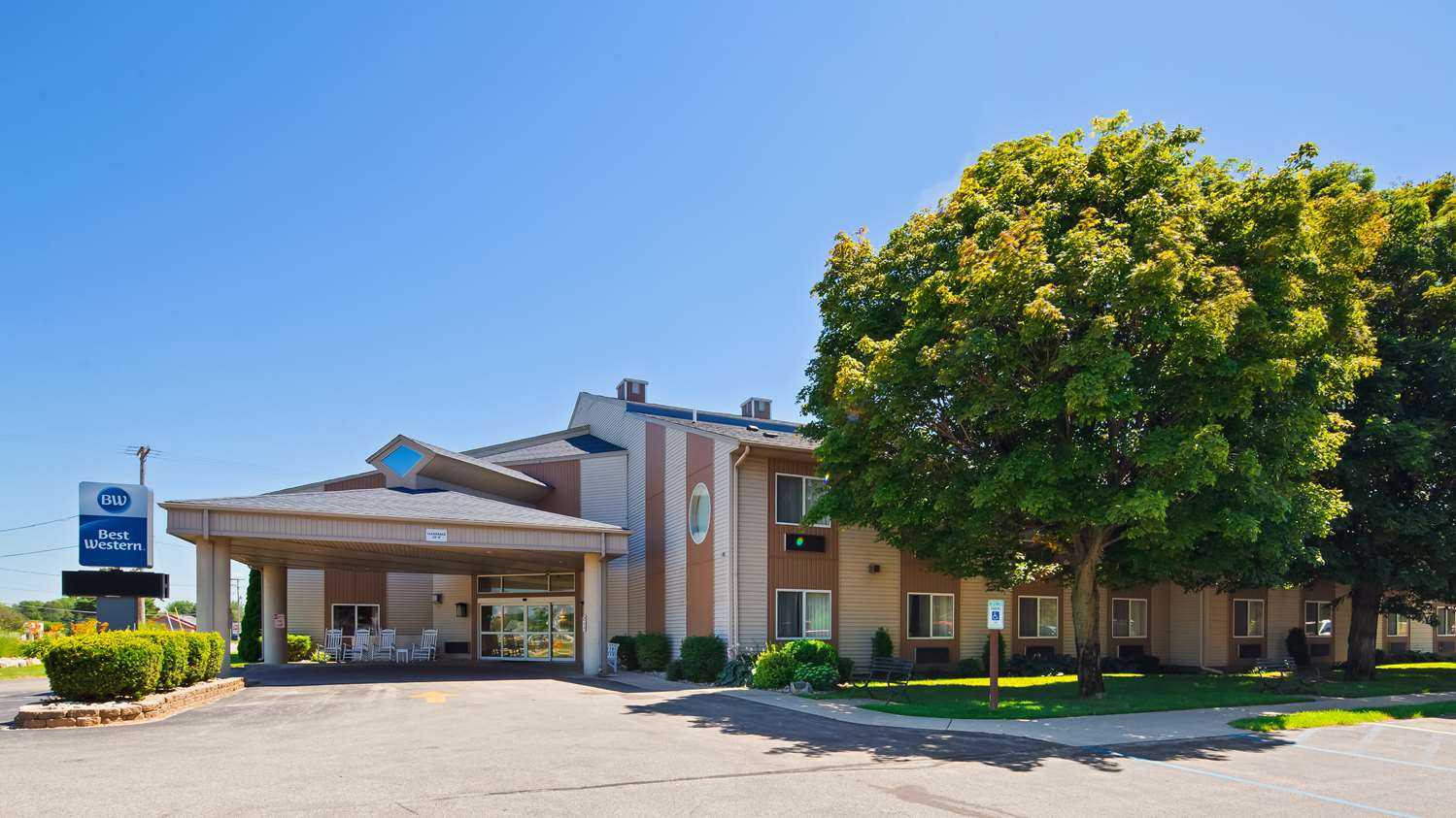 Ludington, MI 的 Best Western Lakewinds