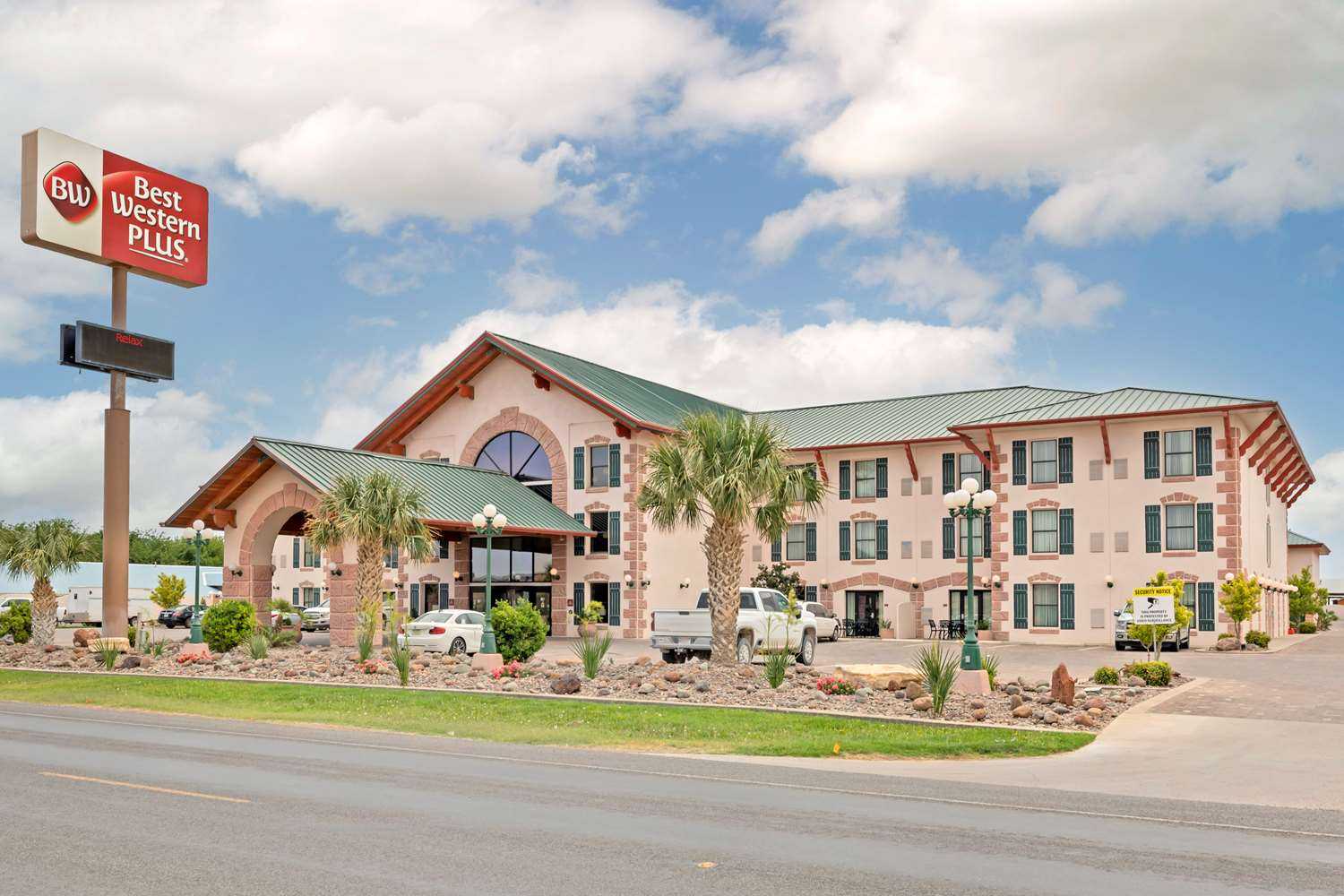 Best Western Plus Swiss Chalet Hotel & Suites, Pecos, TX