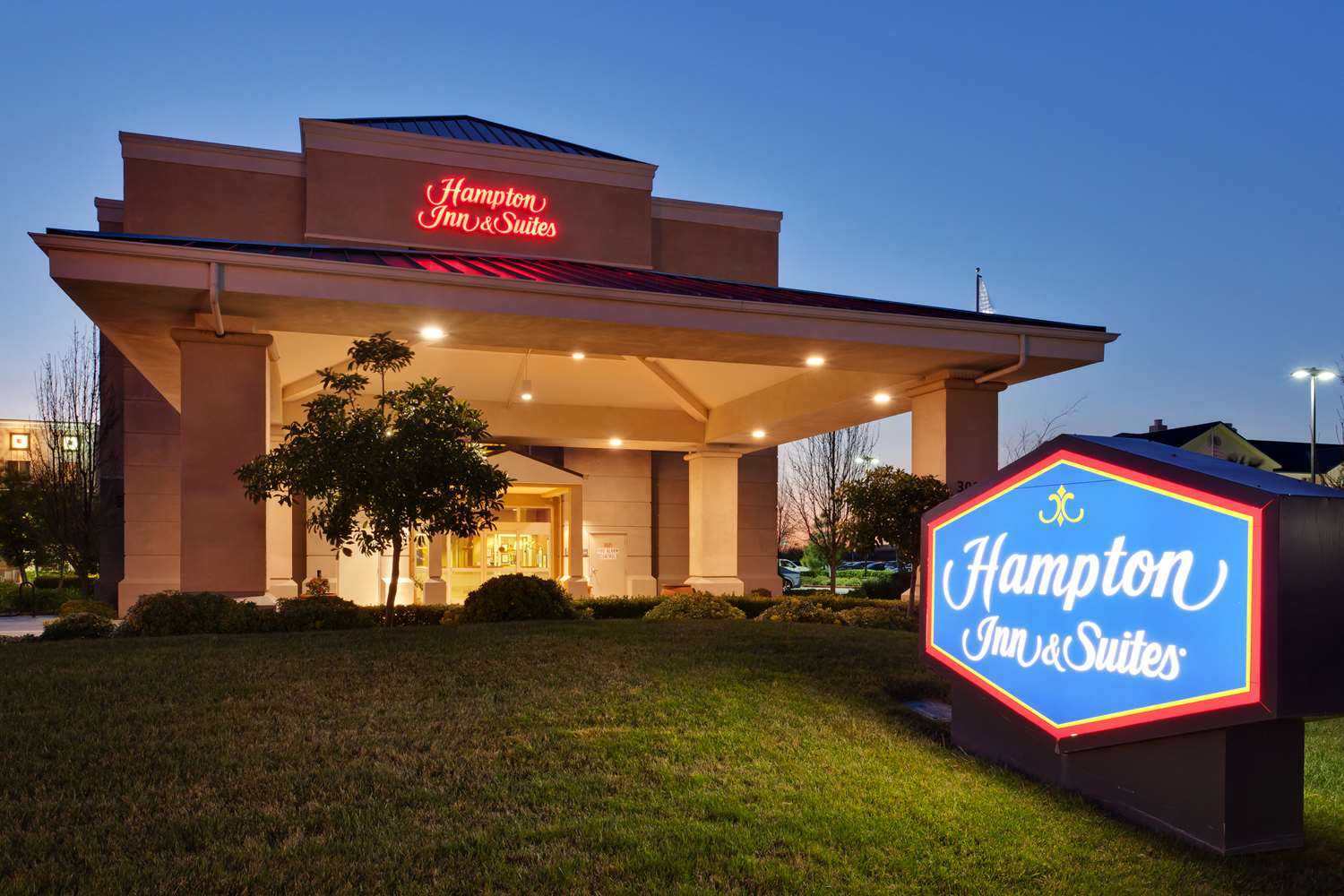 Hampton Inn & Suites Sacramento-Airport-Natomas in Sacramento, CA