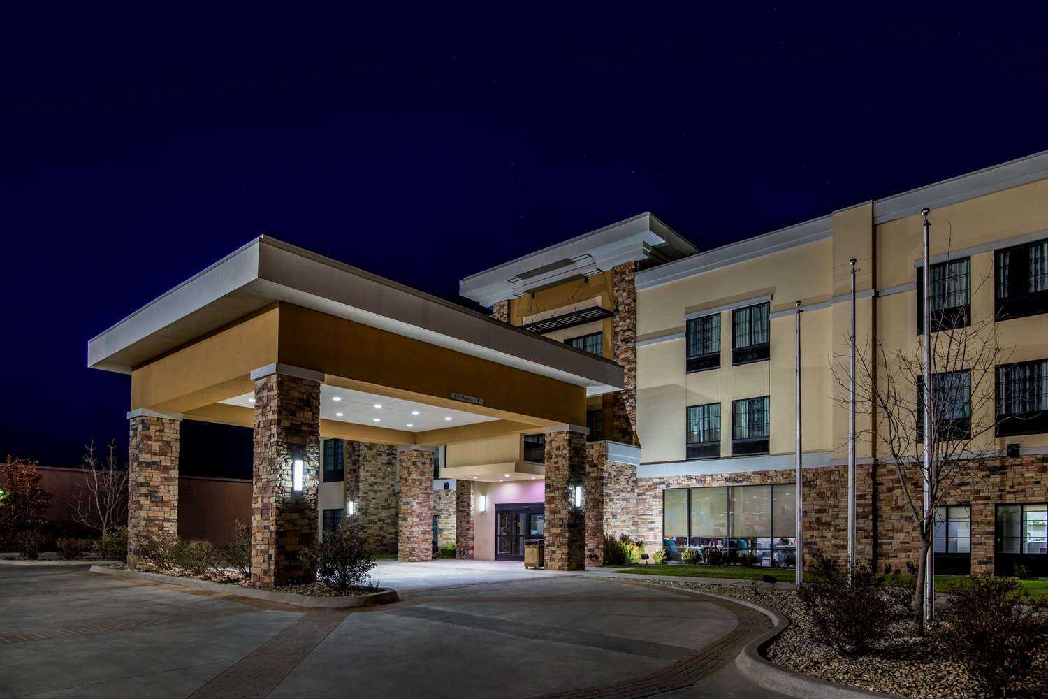 La Quinta Inn & Suites by Wyndham Pampa in Pampa, TX