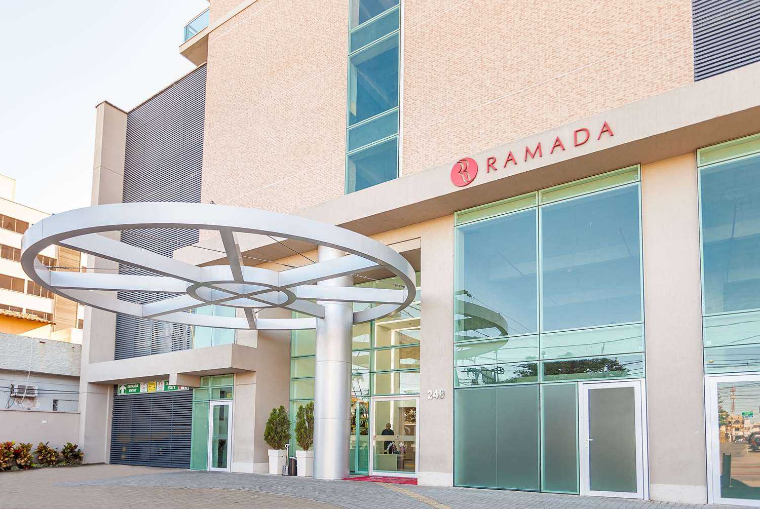 Ramada by Wyndham Macae Hotel & Suites a Macae, BR