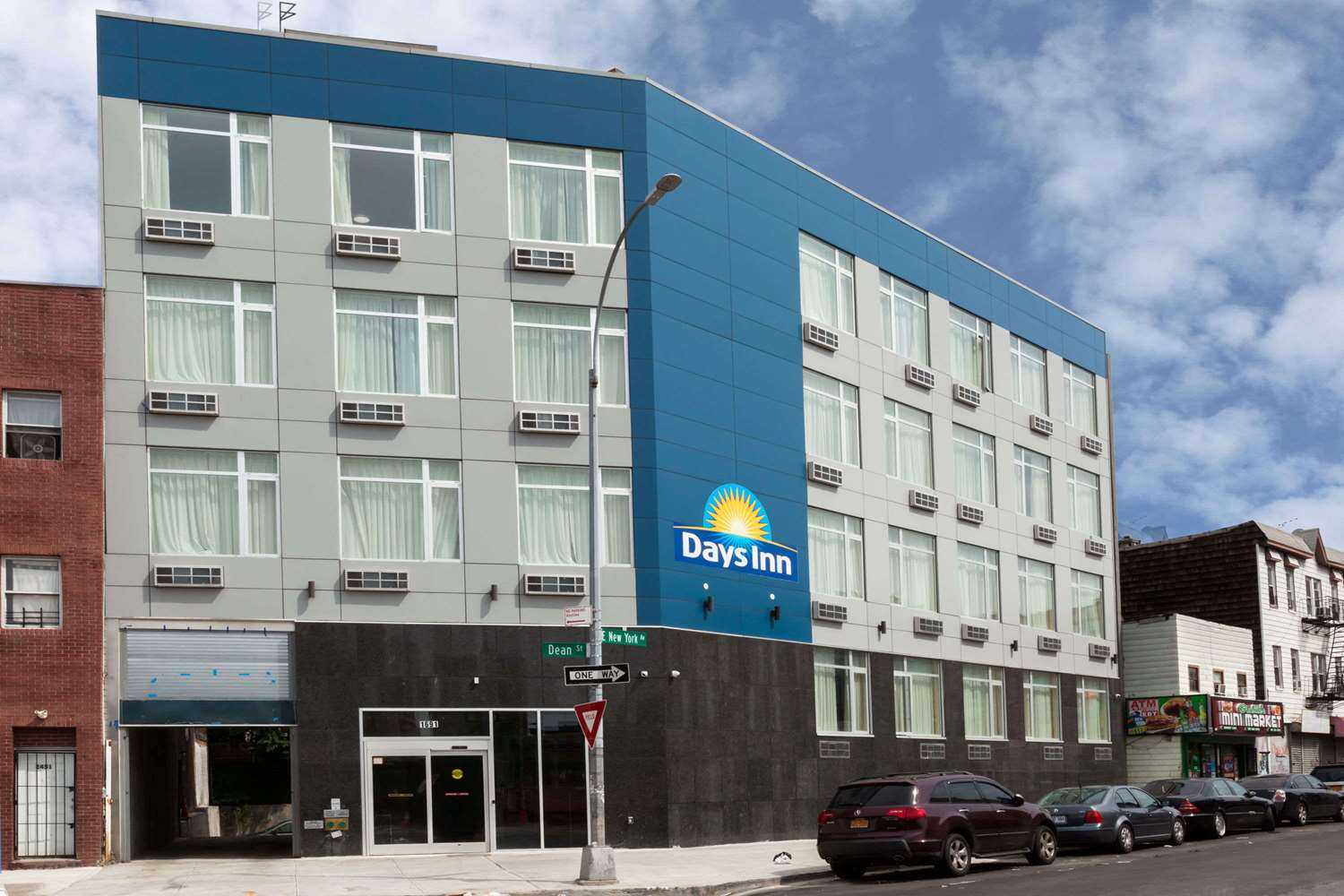 Brooklyn, NY 的 Days Inn by Wyndham Brooklyn Crown Heights