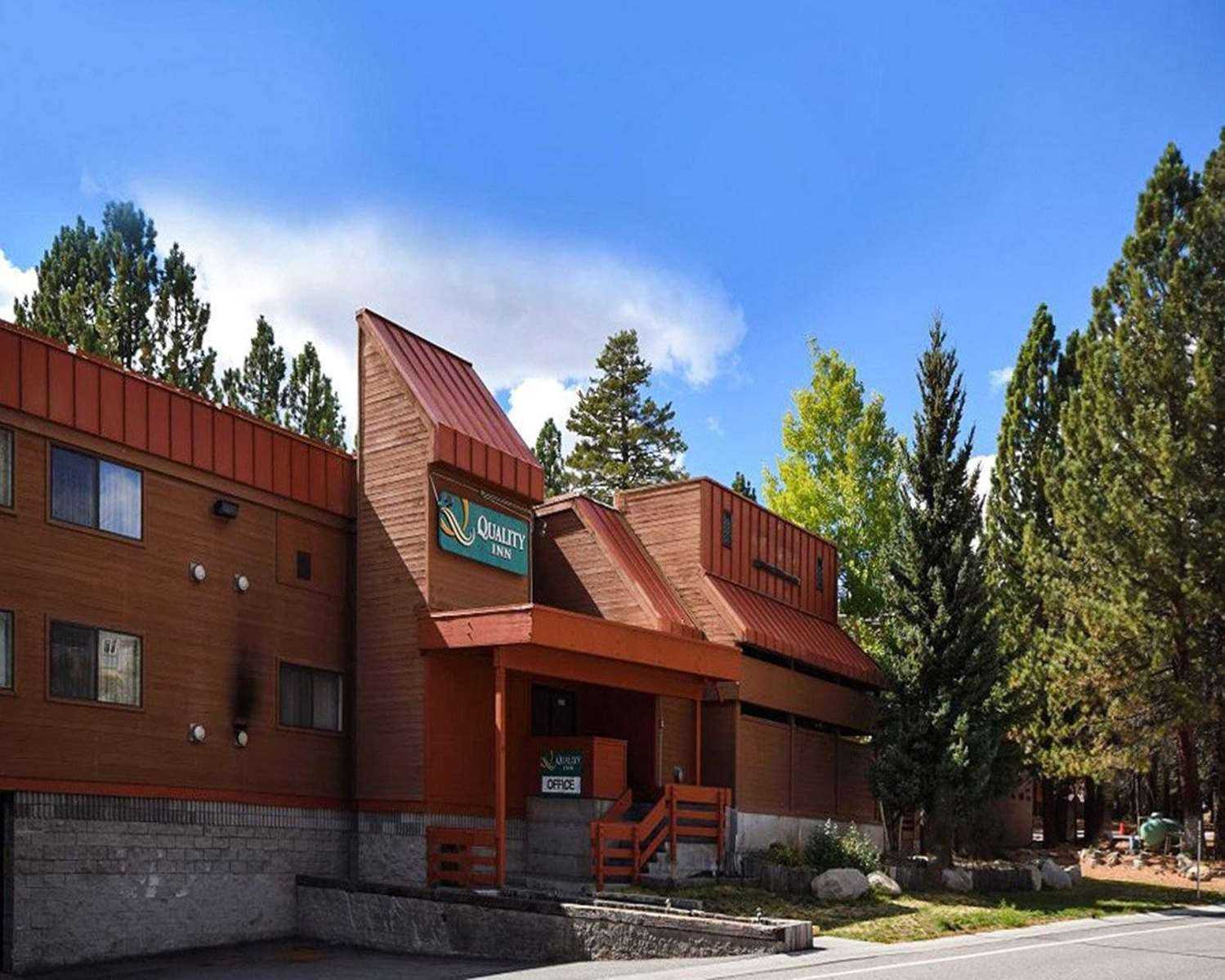 Quality Inn near Mammoth Mountain Ski Resort em Mammoth Lakes, CA