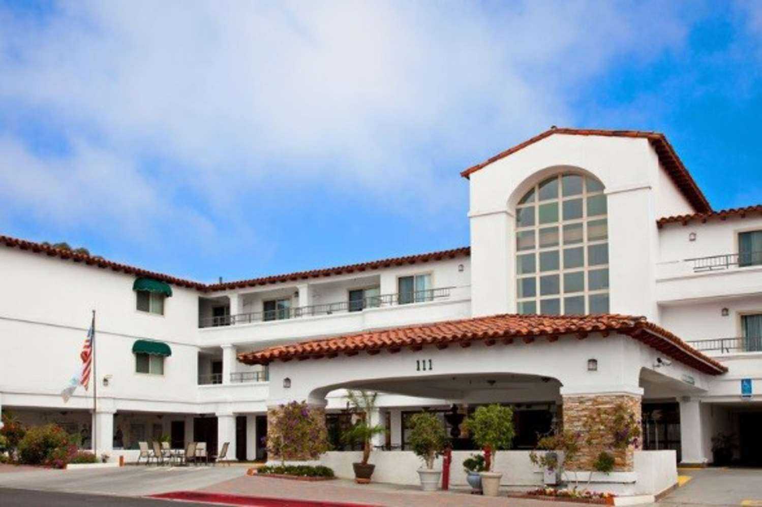 The Volare Ascend Hotel Collection in San Clemente, CA