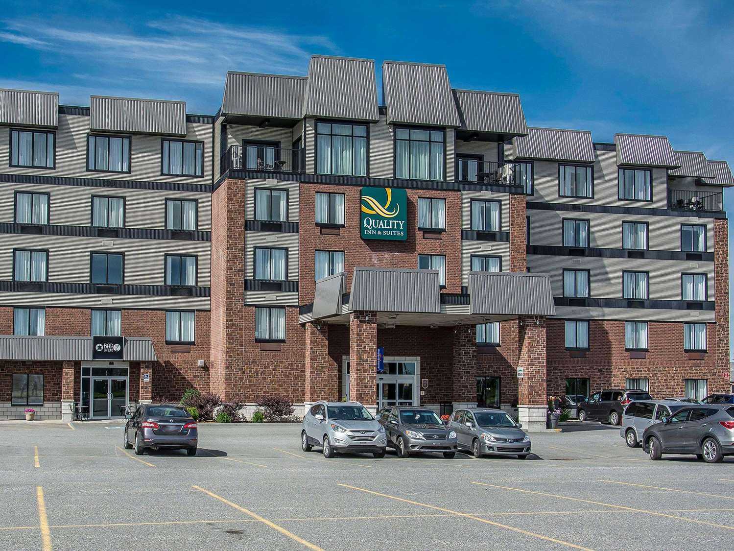 Victoriaville, QC 的 Quality Inn and Suites Victoriaville
