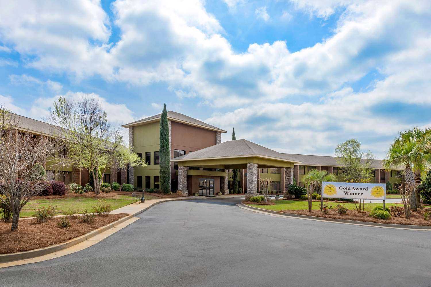 Comfort Inn Warner Robins - Robins Air Force Base i Warner Robins, GA