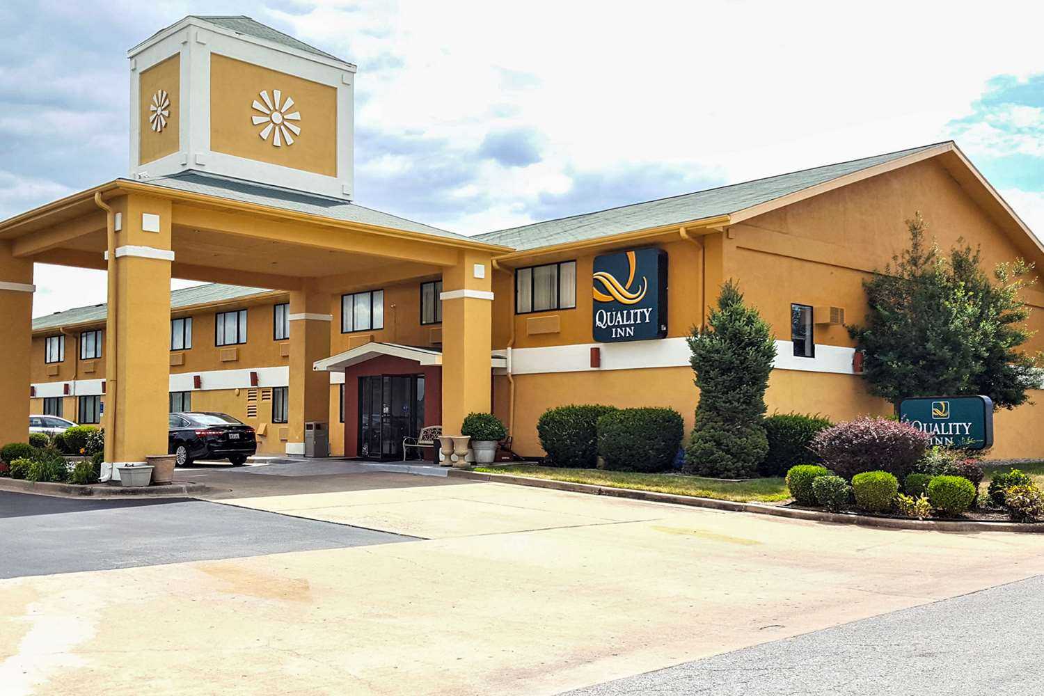 欧扎克, MO 的 Quality Inn Ozark