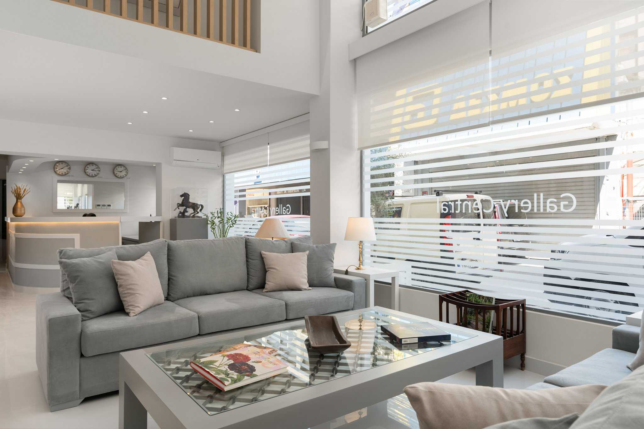 Gallery Central Piraeus Port, Pire, GR