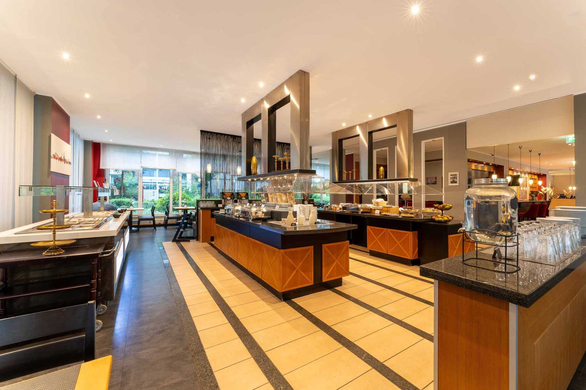 PLAZA Premium Hotel Koeln в Cologne, DE