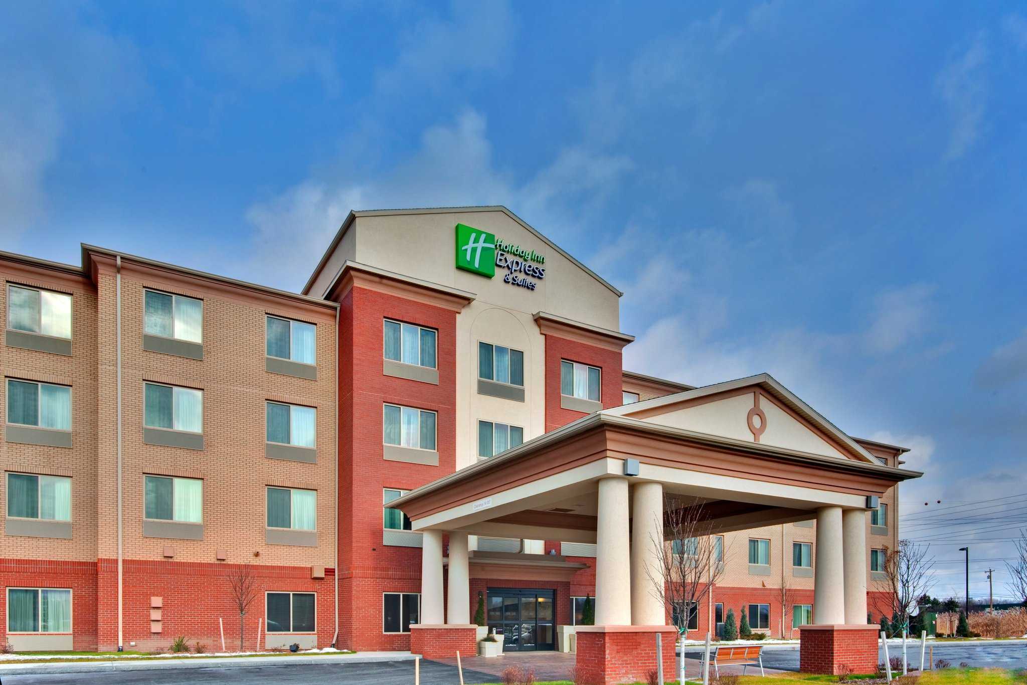 Holiday Inn Express Hotel & Suites Dewitt (SYRACUSE) in Syrakus, NY