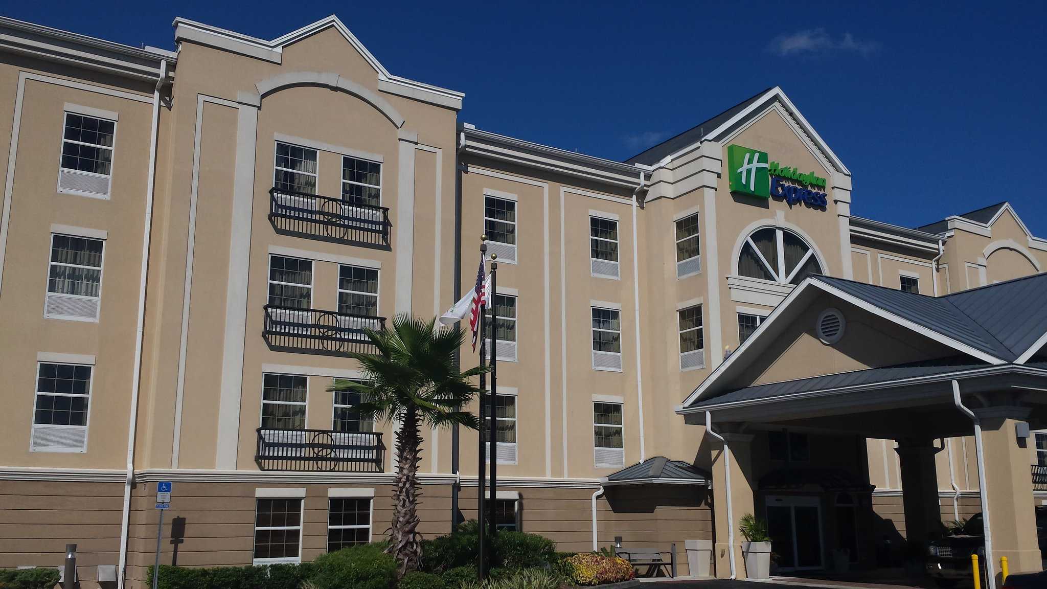 Holiday Inn Express & Suites - Jacksonville East в Джексонвилл, FL