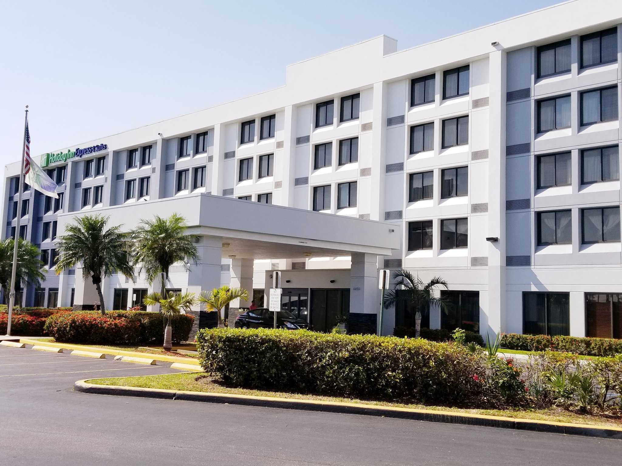 Holiday Inn Express Hotel & Suites Miami-Hialeah (Miami Lakes) a Hialeah, FL