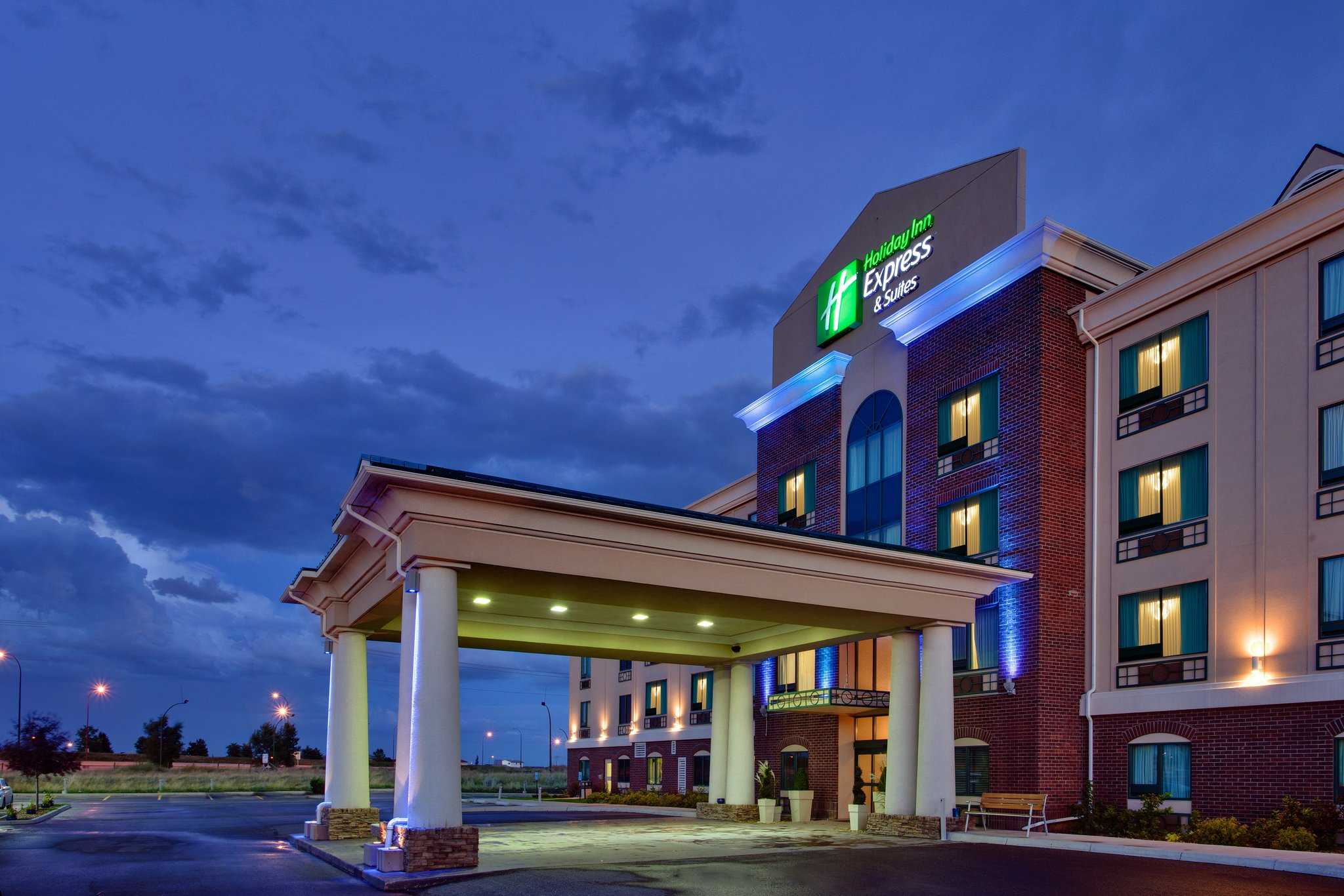 Holiday Inn Express Hotel & Suites Medicine Hat Transcanada Hwy 1, Tıp Şapkası, AB